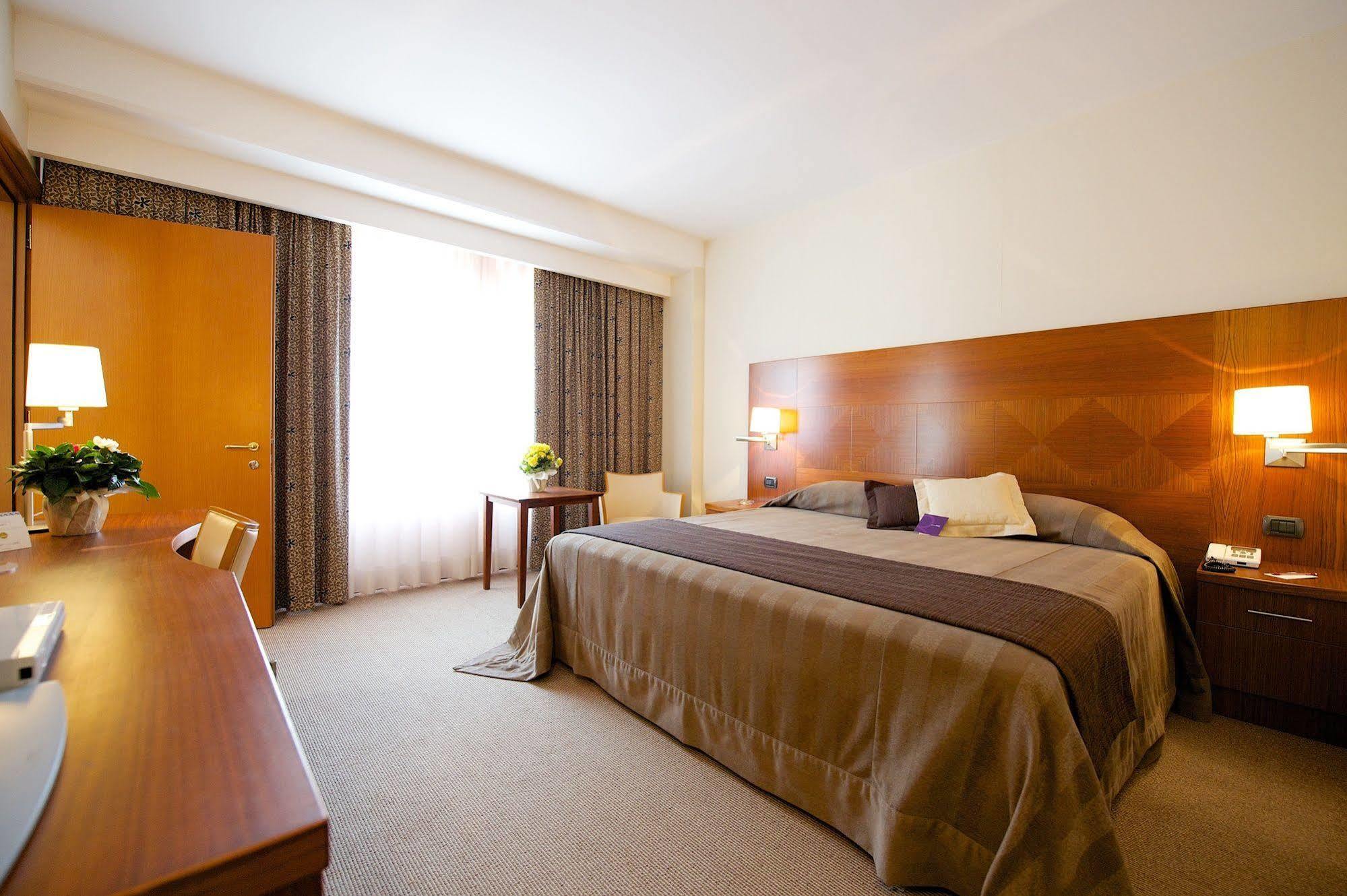 Four Points By Sheraton Hotel